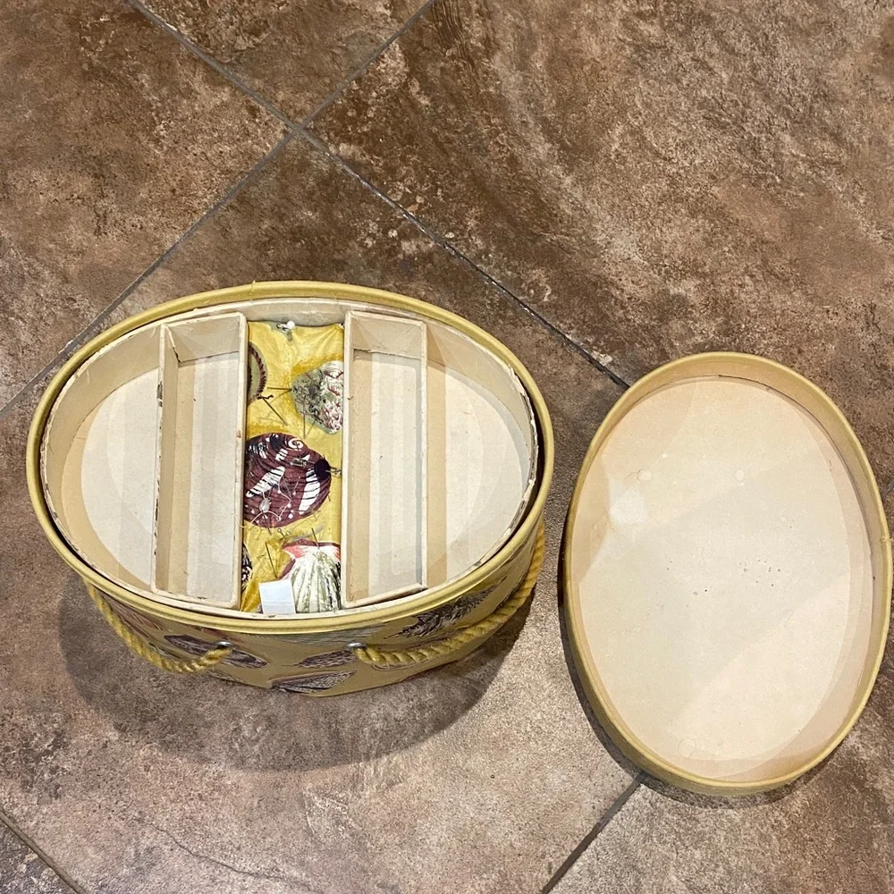 Seashell Patterned Yellow Sewing Storage Box - Picture 4 of 12